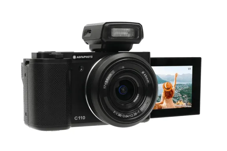 Aparat AgfaPhoto Realishot C110 z lampą błyskową i odchylonym ekranem