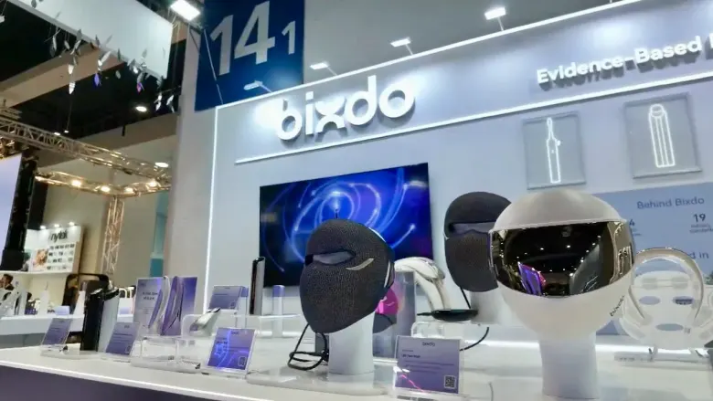 Maski LED i kabina do fototerapii twarzy bixdo na ekspozycji podczas IFA 2026