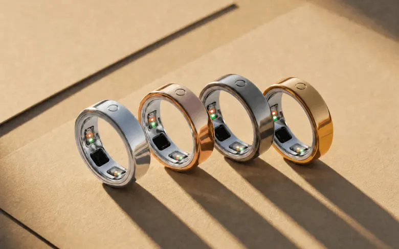 Cztery wersje kolorystyczne inteligentnego pierścienia Circular Ring 3 Slim ustawione w rzędzie