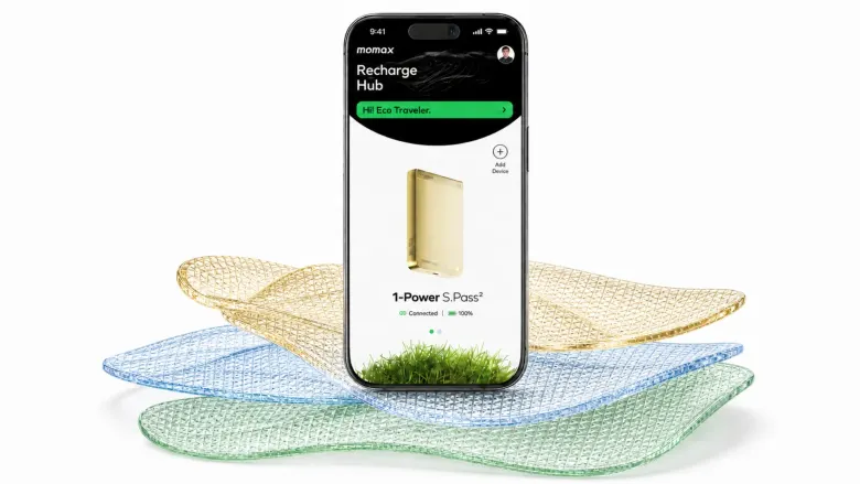 Aplikacja Momax Recharge Hub na smartfonie pokazuje połączony powerbank 1-Power S.Pass² naładowany w 100%