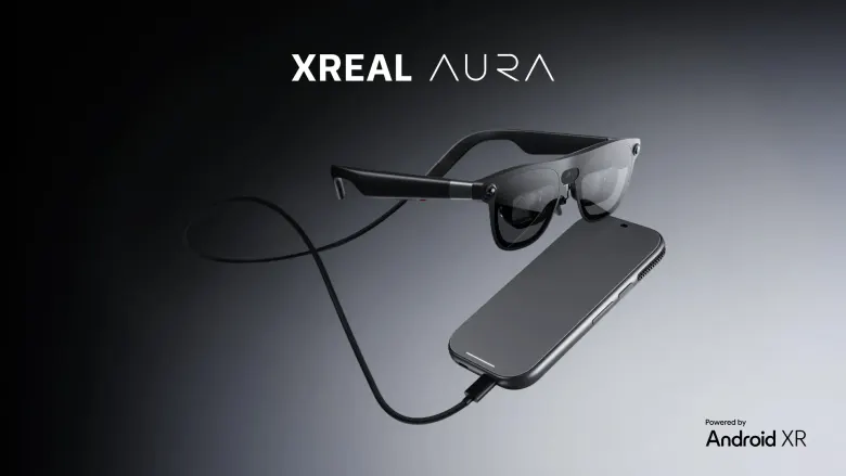 Okulary XREAL AURA z Android XR podłączone przewodem do jednostki obliczeniowej