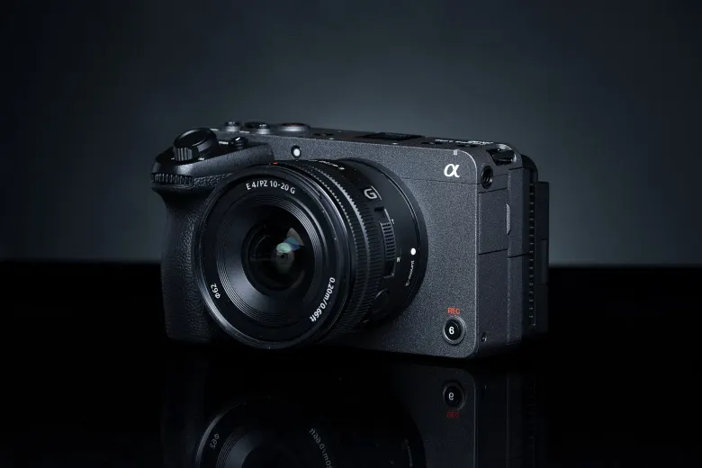 Kamera Sony FX30 z obiektywem 10-20 mm